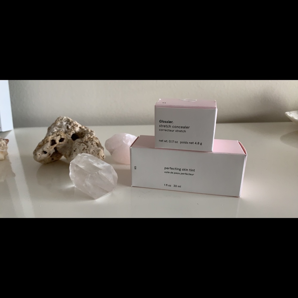 G8 Glossier Foundation & Concealer